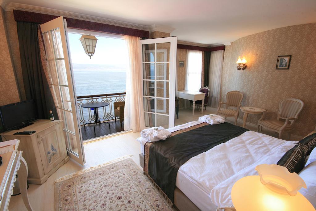 Trilyali Butik Hotel Tirilye Ngoại thất bức ảnh