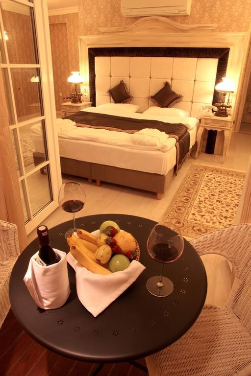 Trilyali Butik Hotel Tirilye Ngoại thất bức ảnh